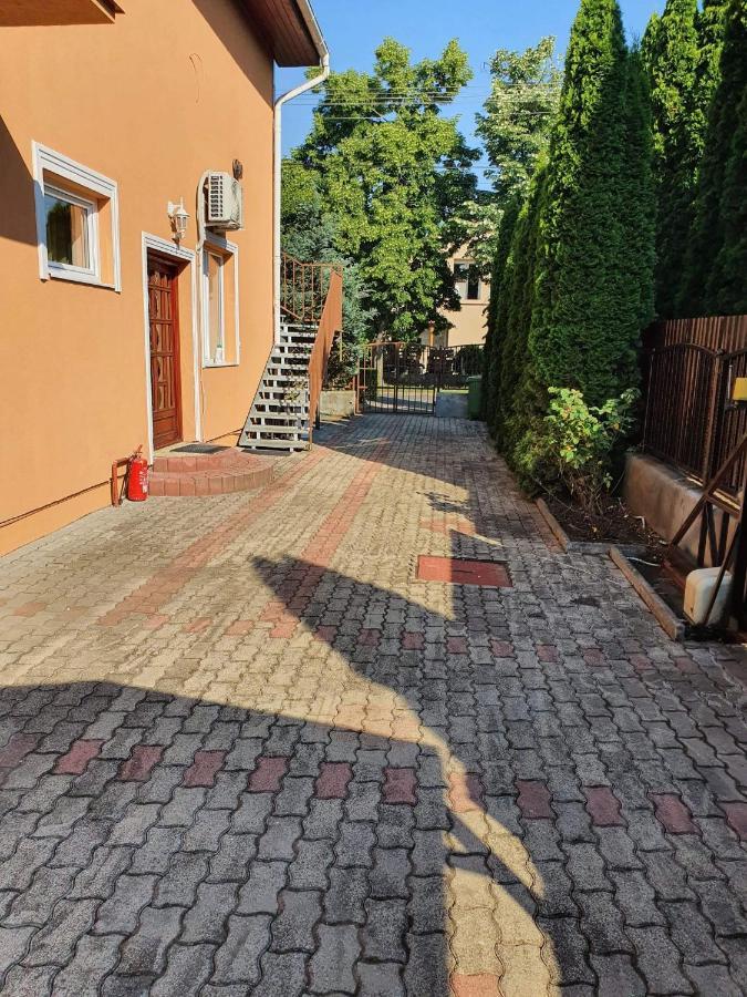 Hajdúszoboszló Birta Apartman المظهر الخارجي الصورة